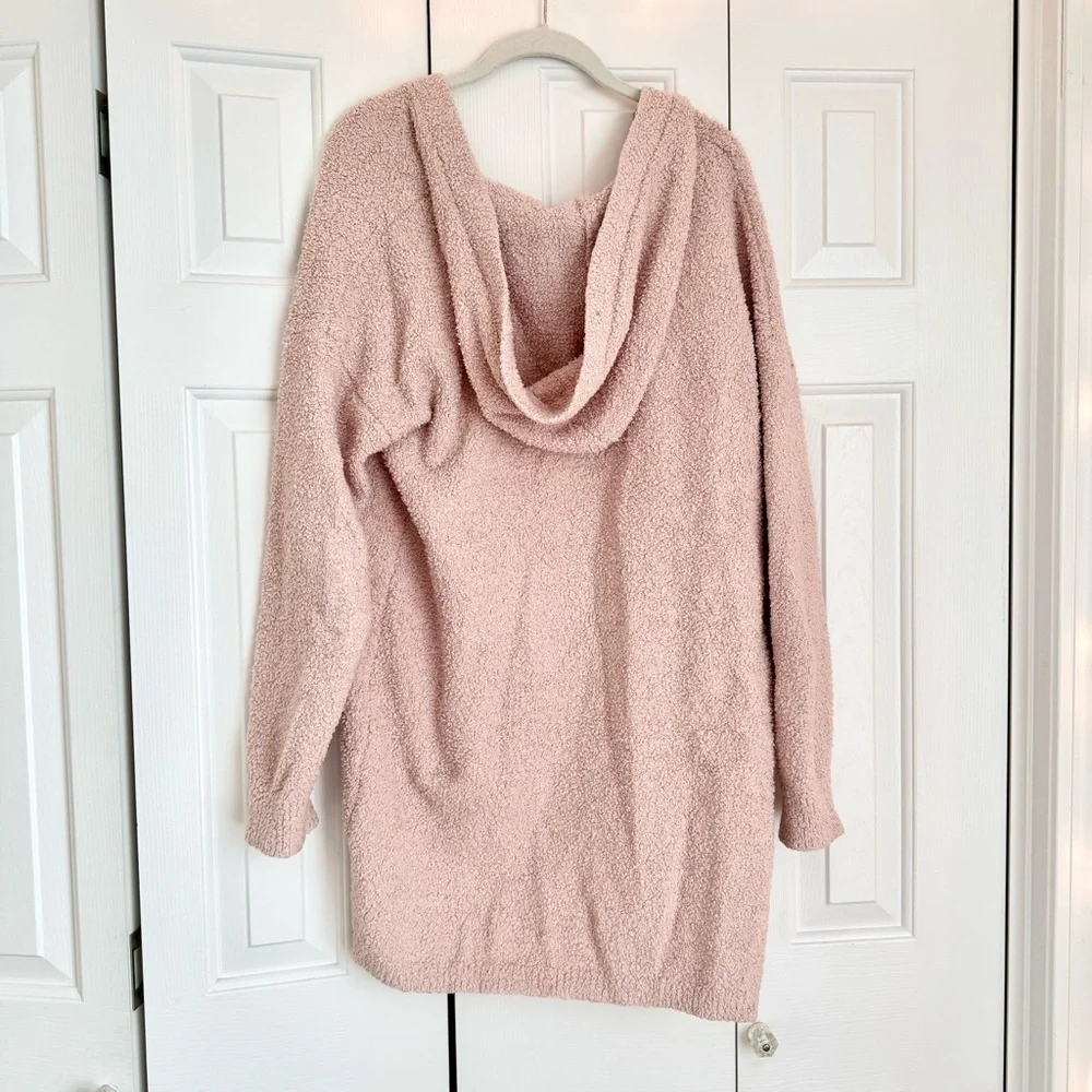 KIKIT Fuzzy Cardigan - Picture 2 of 3